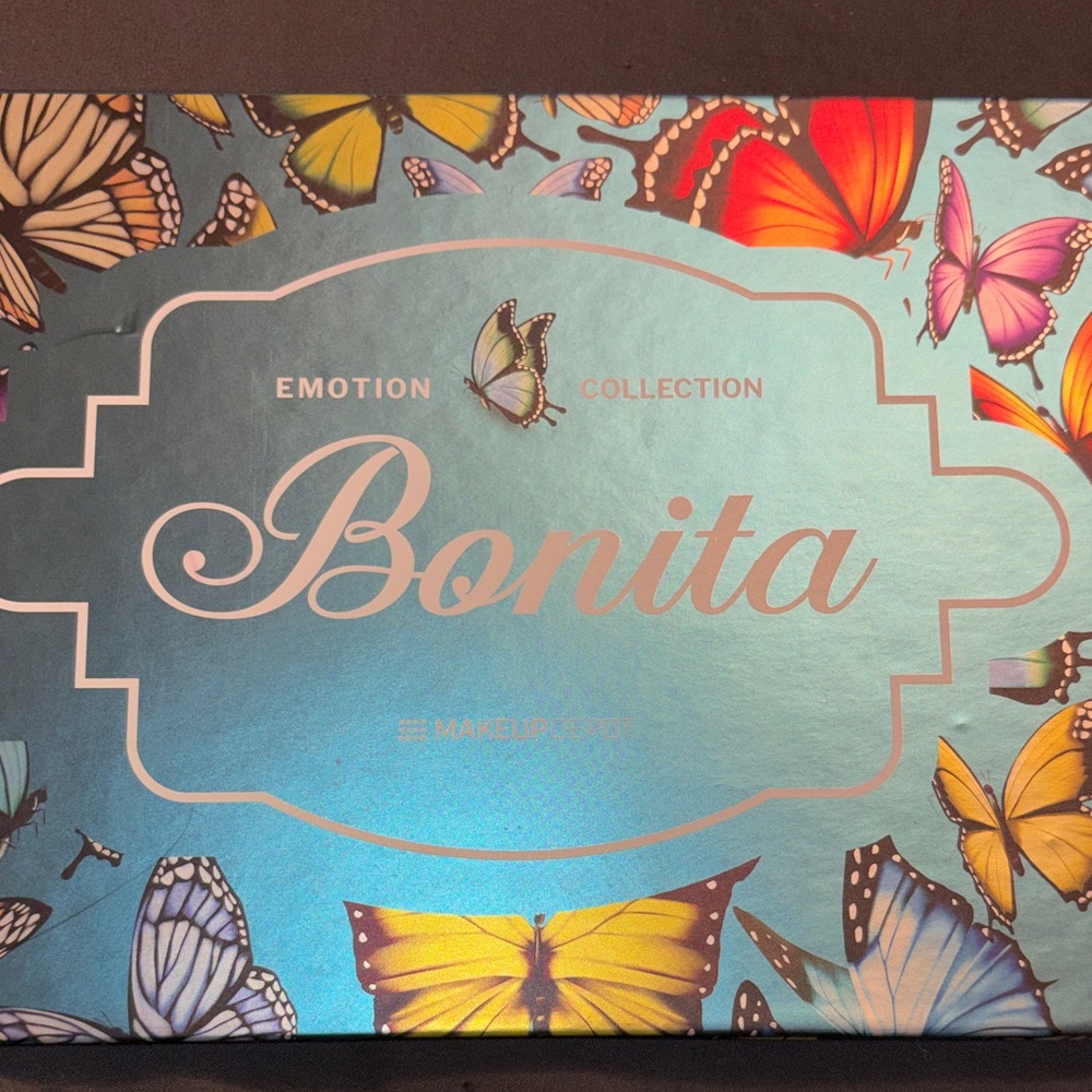 Bonita Emotion Collection Makeup Palette - Picture 2 of 3